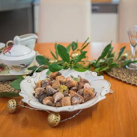 Pere トロギール